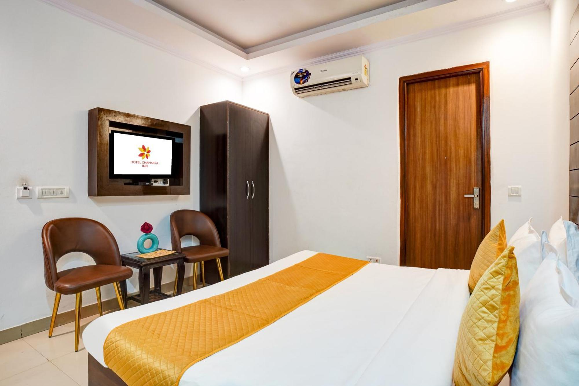 Airport Hotel Chanakya Neu-Delhi Exterior foto