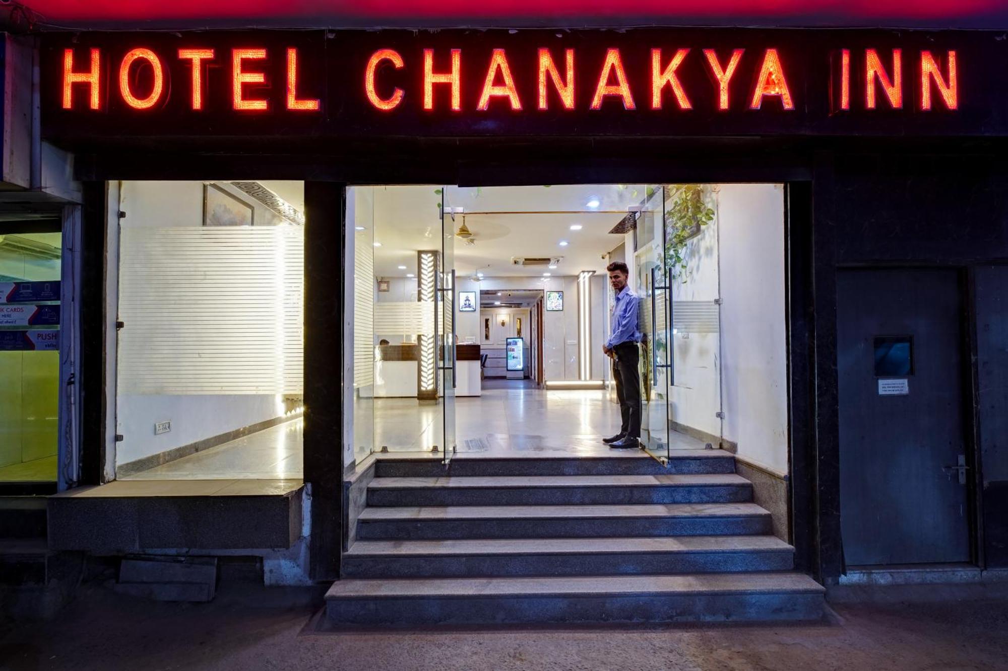 Airport Hotel Chanakya Neu-Delhi Exterior foto