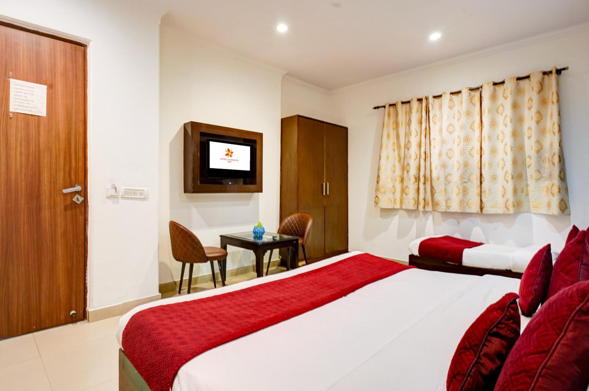 Airport Hotel Chanakya Neu-Delhi Exterior foto