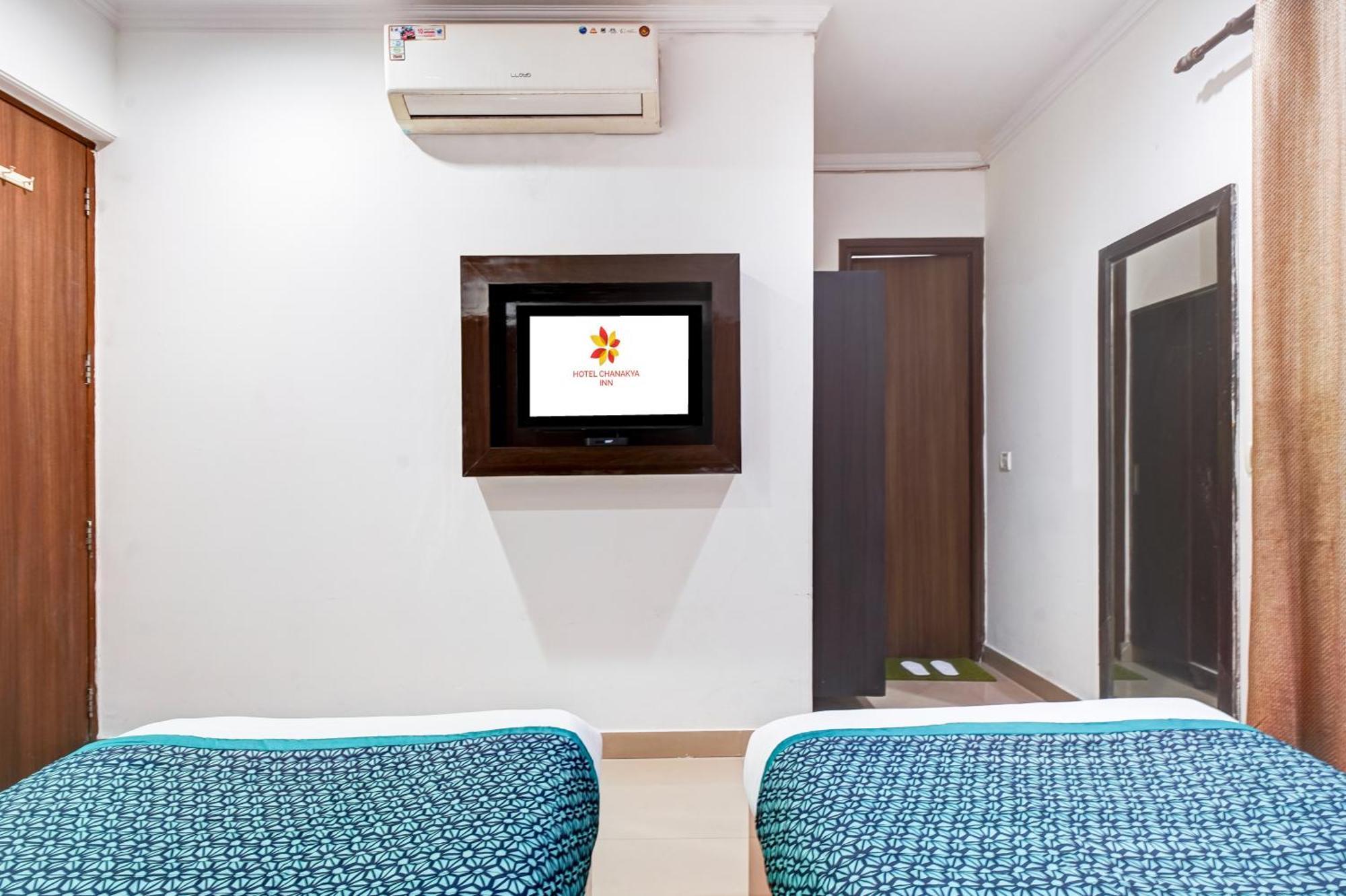 Airport Hotel Chanakya Neu-Delhi Exterior foto